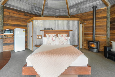 Eagle View Escape - Accommodation Burleigh 2