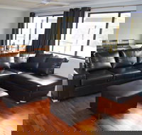 Ewetopia Farm - Accommodation Burleigh