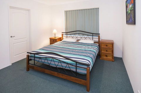 Fairway View - Accommodation Burleigh 1