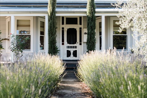 La Maison St Arnaud B&B - Accommodation Burleigh 0