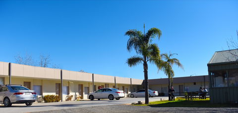 Mia Motel - Accommodation Burleigh 1
