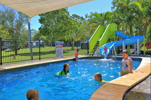 Poona Palms Holiday Park - Accommodation Burleigh 1