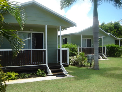 Queens Beach Tourist Village - Accommodation Burleigh 0