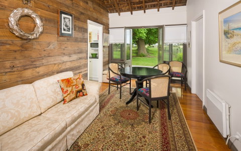 Timboon House & Stables - Accommodation Burleigh 2