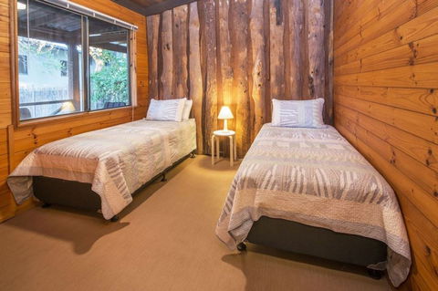 Yallingup Beach House - Accommodation Burleigh 2
