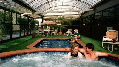 Elm Court Motel - Accommodation Burleigh 0