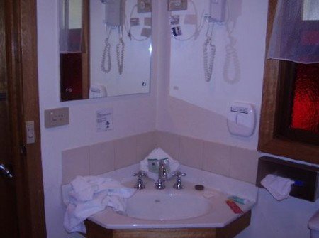 Elm Court Motel - Accommodation Burleigh 1