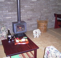 Caves Road Chalets - Accommodation Burleigh