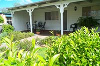 Aunty Lils Heritage Cottages - Accommodation Burleigh 2