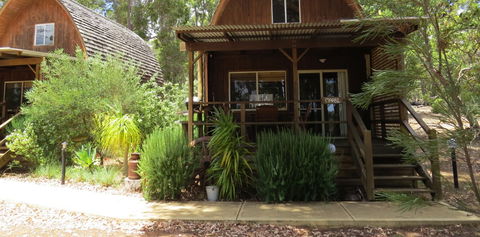 Jarrah Glen Cabins - Accommodation Burleigh 3