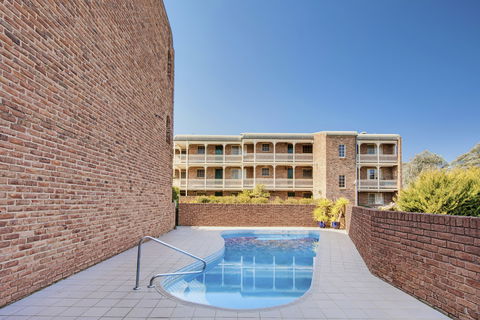 Adina Serviced Apartments Canberra Kingston - Accommodation Burleigh 2