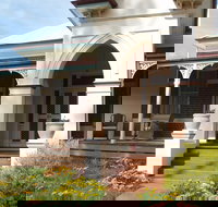 Ardlethan Bed and Breakfast - Accommodation Burleigh