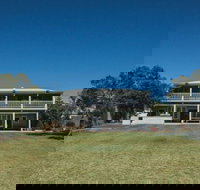 Beach Buoys - Accommodation Burleigh