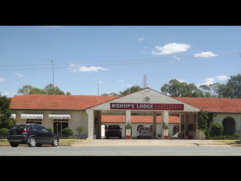 Bishop's Lodge - Accommodation Burleigh 1