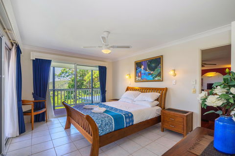 Cloud 9 Cliff Top Eagle Heights - Accommodation Burleigh 2