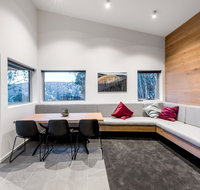 Elk At Falls - Accommodation Burleigh