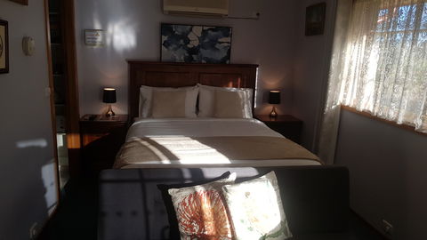 Factory Lane Bed & Breakfast - Accommodation Burleigh 1