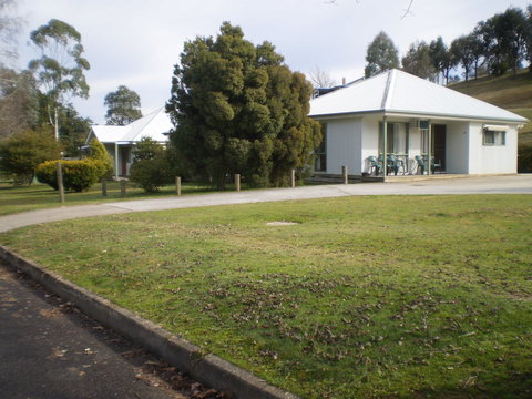 Khancoban Rose Holiday Units - Accommodation Burleigh 1