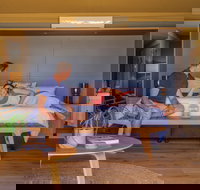 Olio Bello Lakeside Glamping - Accommodation Burleigh