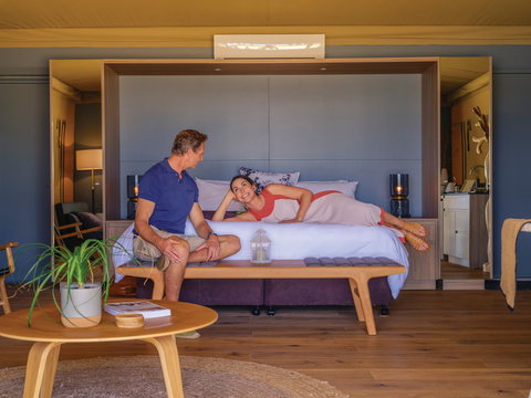 Olio Bello Lakeside Glamping - Accommodation Burleigh 0