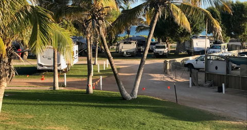 Peoples Park Coral Bay - Accommodation Burleigh 0