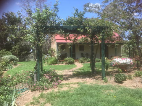Red Hill Cottage - Accommodation Burleigh 1