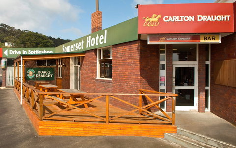 Somerset Hotel - Accommodation Burleigh 2