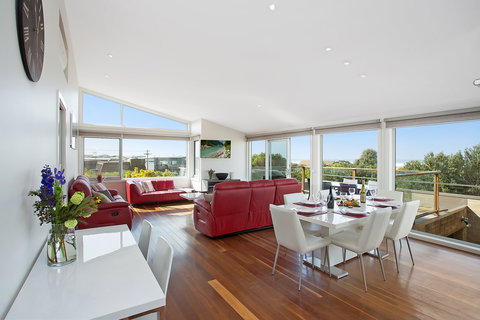 Tides Apartments Port Fairy - Accommodation Burleigh 0