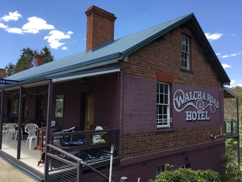 Walcha Road Hotel (Royal) - Accommodation Burleigh 1