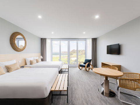 Abode Malua Bay - Accommodation Burleigh 2