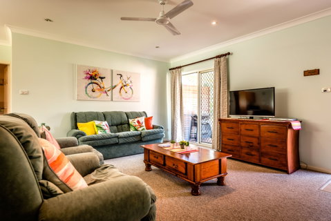 A Larks Nest - Accommodation Burleigh 2