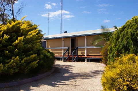 Barclays - Accommodation Burleigh 0