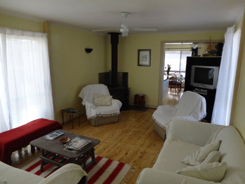 Barclays - Accommodation Burleigh 1