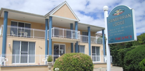 Canberran Lodge - Accommodation Burleigh 0