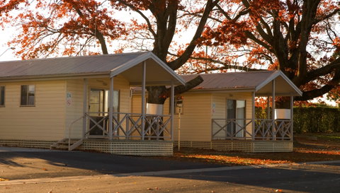 Colour City Caravan Park - Accommodation Burleigh 0