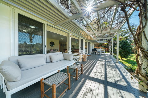 CUB Country House - Berry - Accommodation Burleigh 0