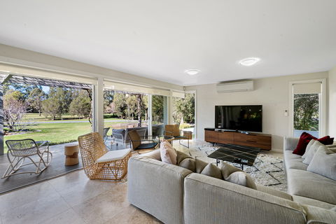 CUB Country House - Berry - Accommodation Burleigh 1