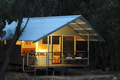 Davidsons Arnhemland Safari Lodge - Accommodation Burleigh 0