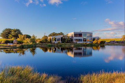 Eagles Nest Retreat - Accommodation Burleigh 1