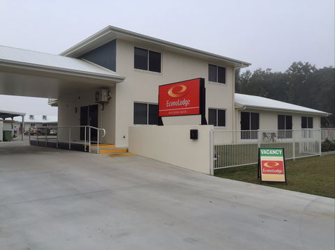EconoLodge Beachside Motel - Accommodation Burleigh 0