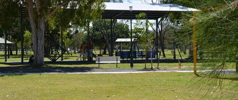 EconoLodge Beachside Motel - Accommodation Burleigh 2