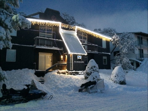 Kilimanjaro Alpine Apartments - Accommodation Burleigh 0