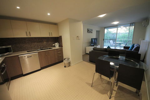Mantra Aqua Resort - Accommodation Burleigh 2