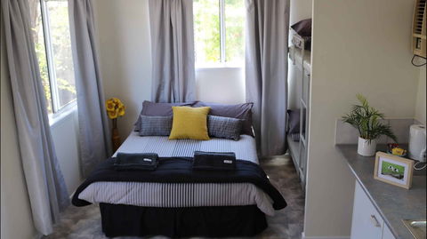 Mataranka Roadhouse And Cabins - Accommodation Burleigh 2