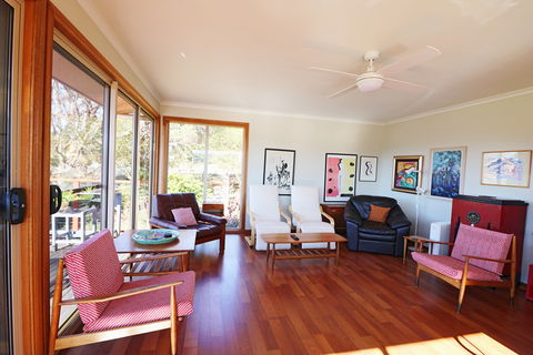 Monaro Cottage - Accommodation Burleigh 0