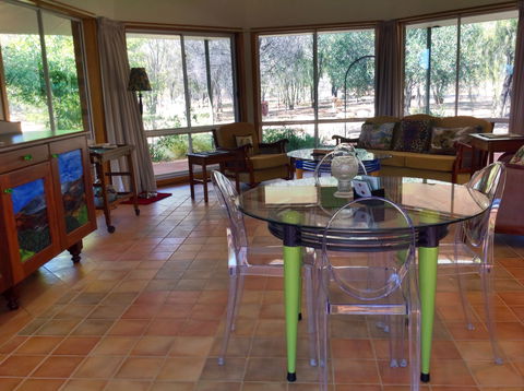 Munga Munga B&B - Accommodation Burleigh 2