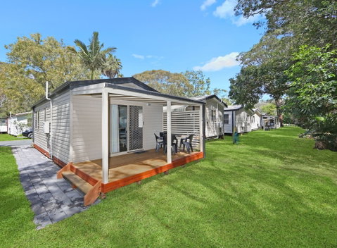 Pacific Palms Caravan Park - Accommodation Burleigh 0