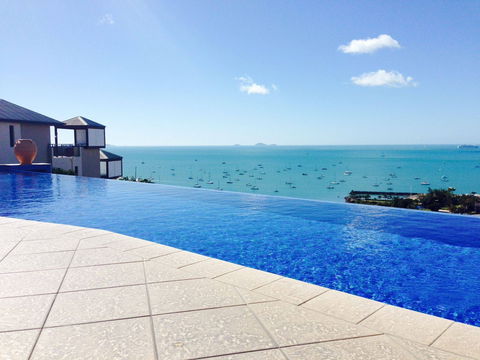 Pinnacles Resort - Accommodation Burleigh 1