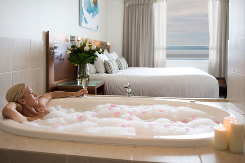 Pinnacles Resort - Accommodation Burleigh 2