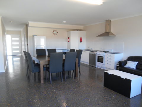 Red Door Retreat - Accommodation Burleigh 1